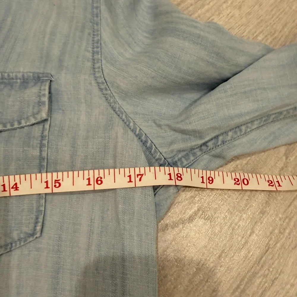 Women’s Untuckit Shirt - Picture 6 of 7